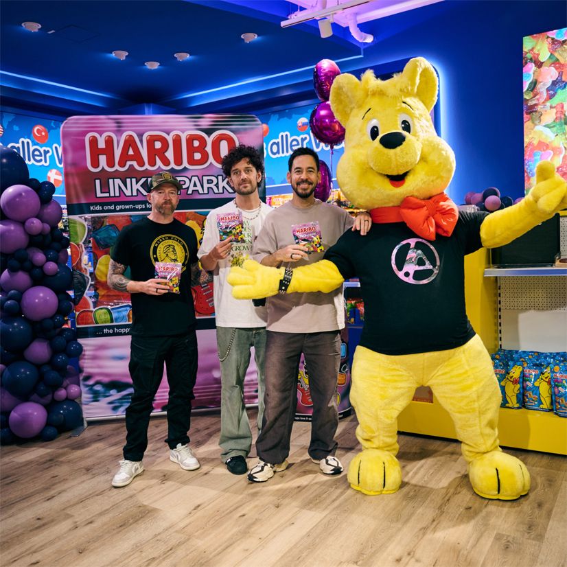LINKIN PARK-Bandmitglieder besuchten HARIBO Shop in Berlin