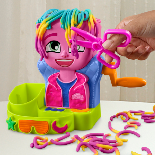 Play-Doh Neuheit: Bunter Frisurenzauber mit dem Wilder Friseur Spielset