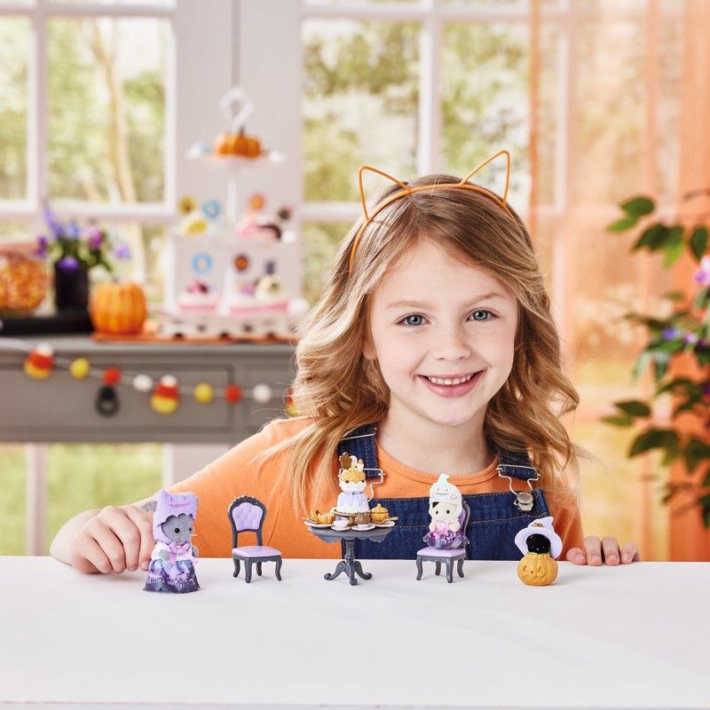 Sylvanian Families Gruselspaß mit dem Halloween Party Spielset!