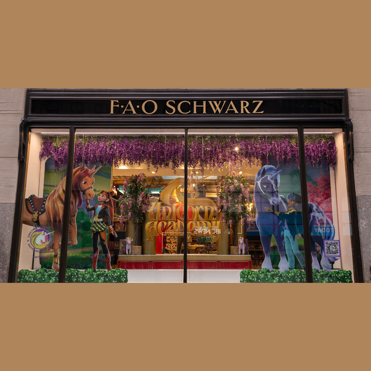 FAO Schwarz Hosts Month-Long Unicorn Academy Take Over
