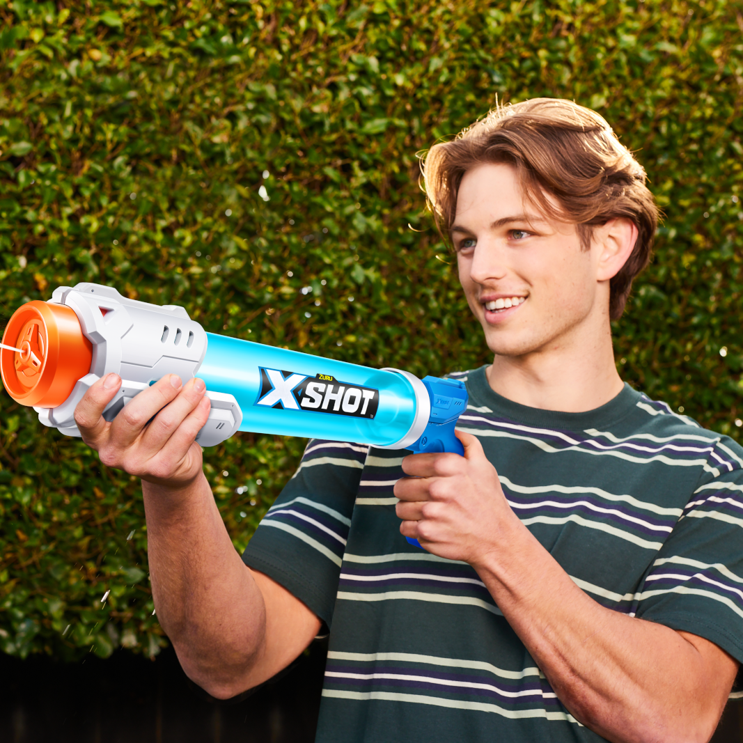 Sommerspaß mit dem X-Shot Water Warfare Soaker