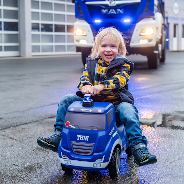 rollyTruck Unimog THW und Ferbedo Minitruck THW – beides Marken der Franz Schneider GmbH & Co. KG