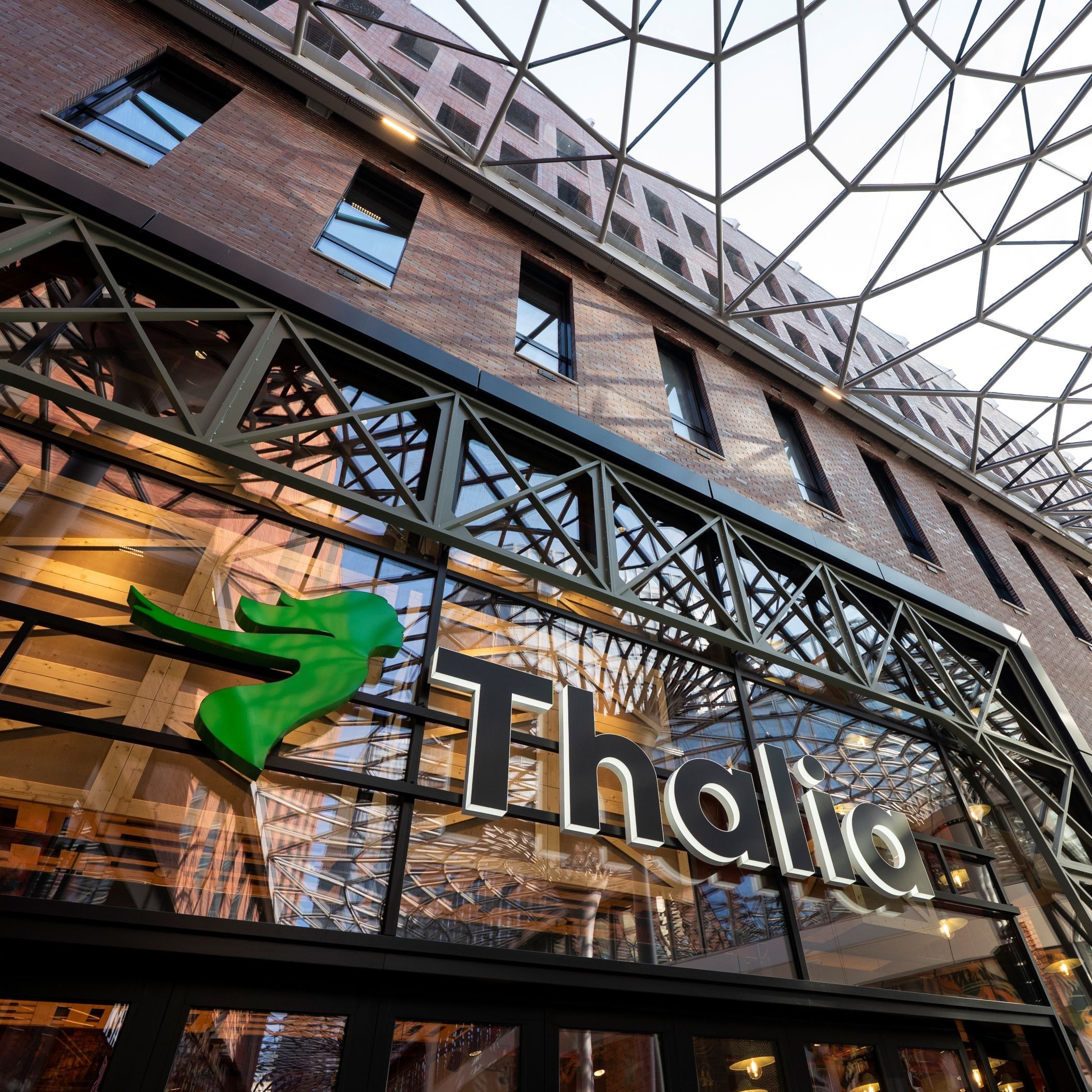 Thalia weiter auf Wachstumskurs: Umsatz steigt im Geschäftsjahr 2024/25 auf 2,2 Mrd. Euro