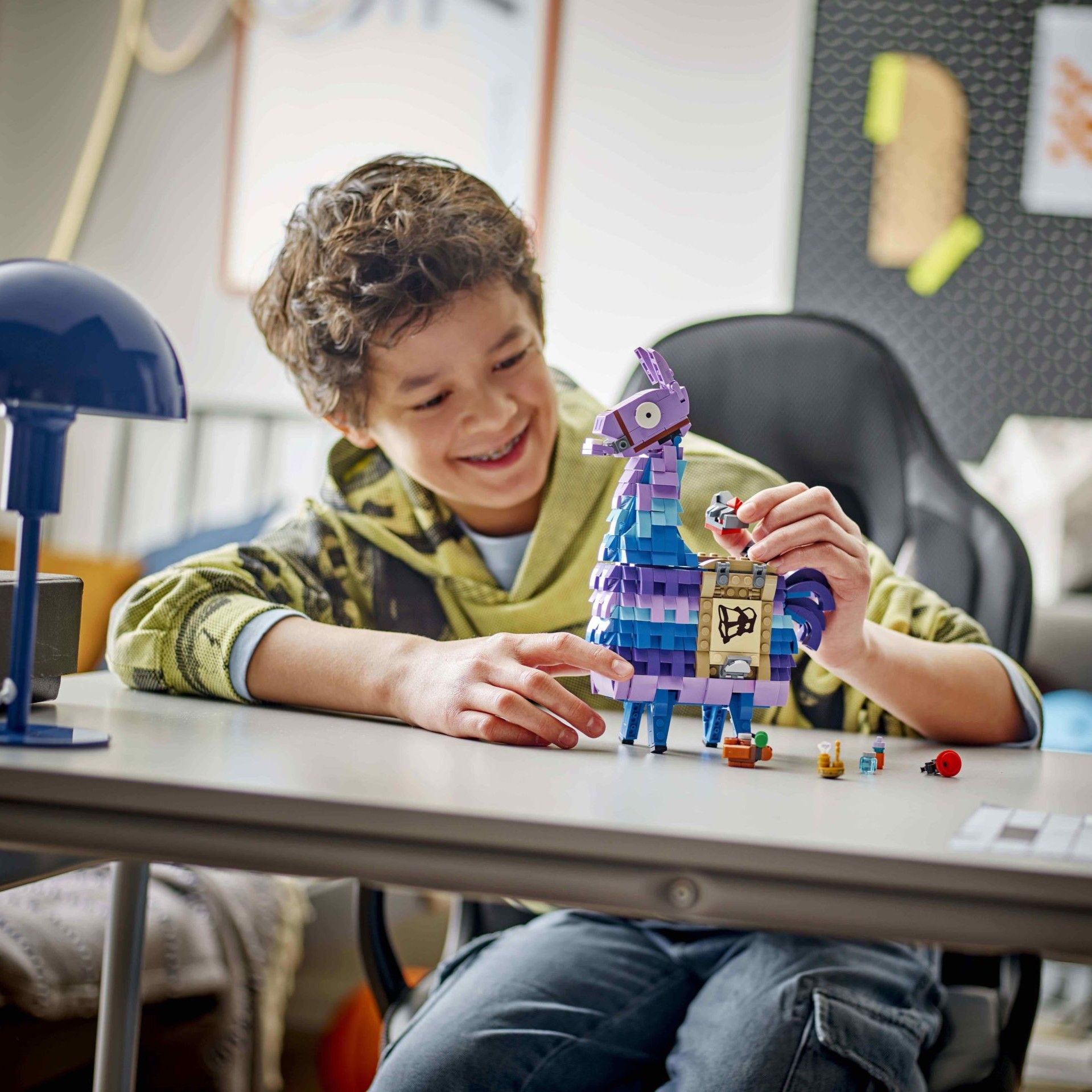 Die LEGO Gruppe bringt lang erwartete LEGO® Fortnite Sets heraus