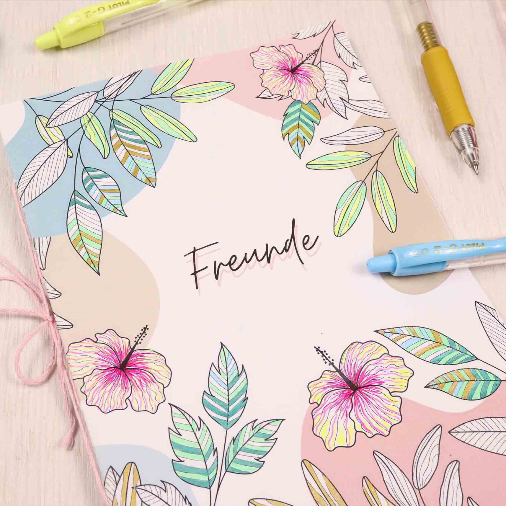 Farbenfrohe Freundebücher mit dem G2-7 von PILOT