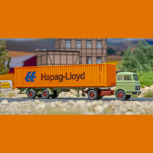 Als die leuchtenden Container für Hapag-Lloyd warben