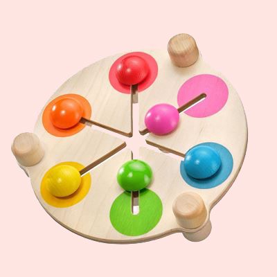 Freies Spielen mit den Holzspielzeugen von Selecta