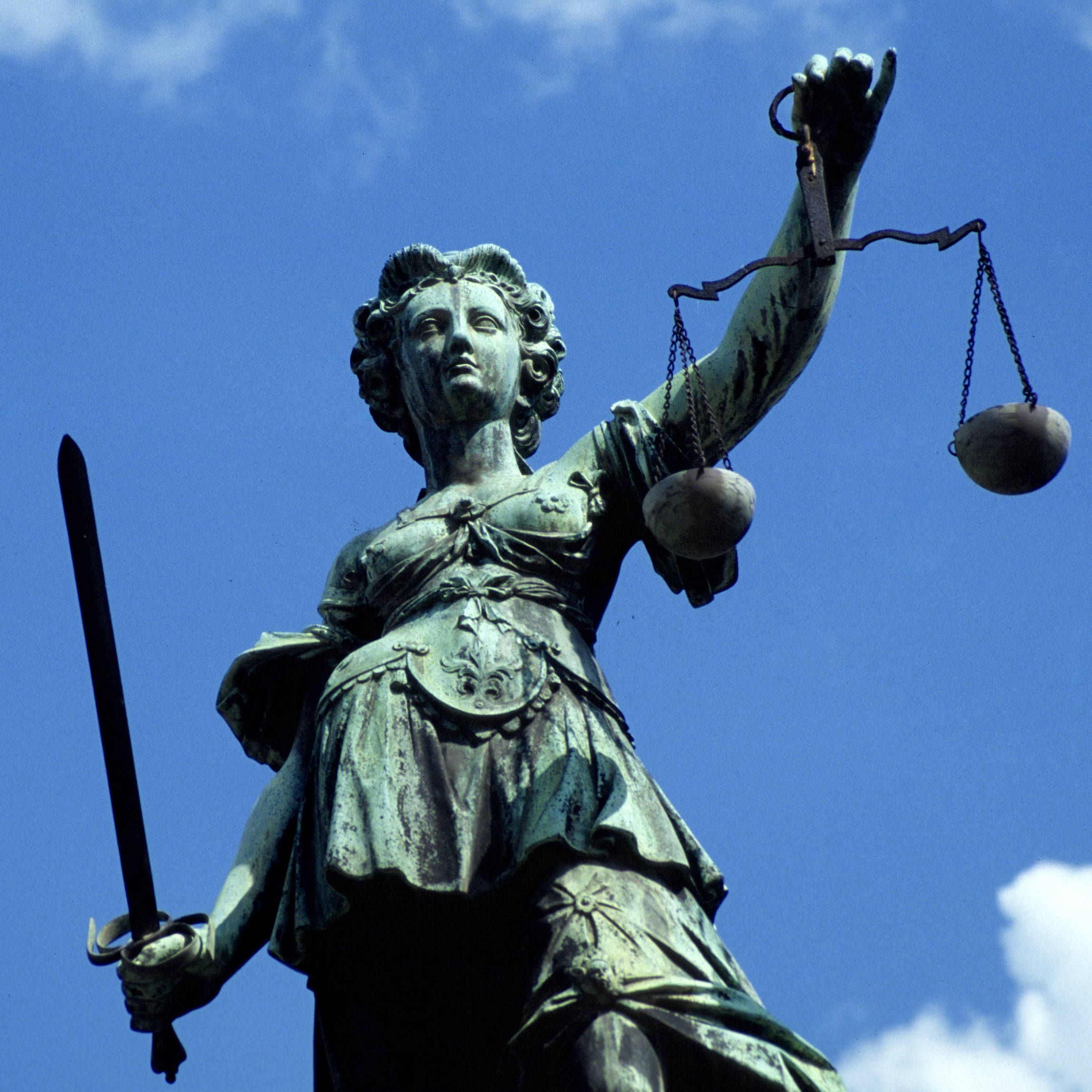 Kein Werktitelschutz: „Moneypenny“ darf weiter verwendet werden